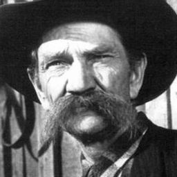 Hank Bell 飾演 Texas Ranger