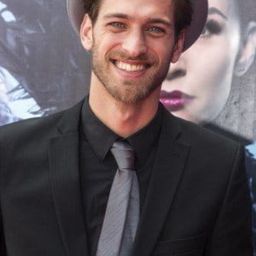 文森·巴尼克 飾演 Fabian