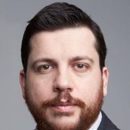 Leonid Volkov 飾演 Self