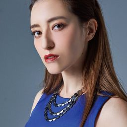 梁心頤 飾演 Lssse