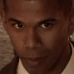 Gbatokai Dakinah 飾演 Gbatokai