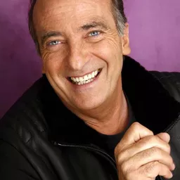 Yves Lecoq 飾演 (voice) (uncredited)