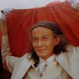 天本 英世 飾演 Red Bamboo Naval Officer