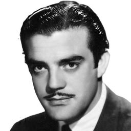 Eduardo Fajardo 飾演 German officer