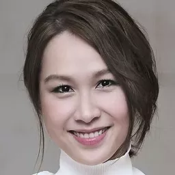 許雅慧 飾演 Summer