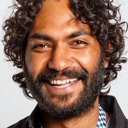 Clarence John Ryan 飾演 Daniel