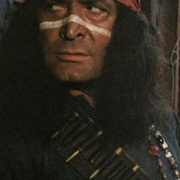 Artemio Antonini 飾演 Barbarian Chief (uncredited)