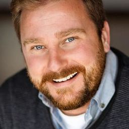 科裡·多蘭 飾演 Pineapple Cobbler (voice)