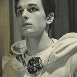 Luigi Montini 飾演 