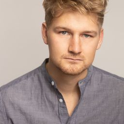 Caden J. Gregoire 飾演 Kyle