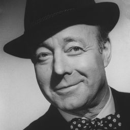 Heinz Rühmann 飾演 Professor Hellberg