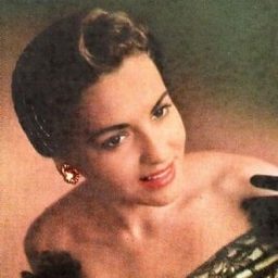 Liana Duval 飾演 Branca