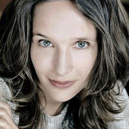 Hélène Grimaud 飾演 Self