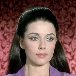 Mónica Randall - Till Divorce Us Do Part演員 飾演Piluca