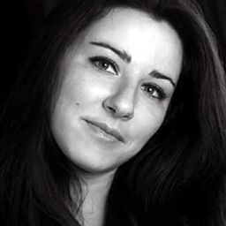 Barbara Di Castri 飾演 Emilia