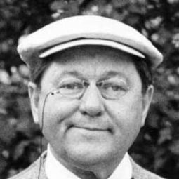 Bertil Norström - Lysande landning演員 飾演Station Master