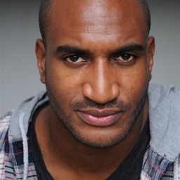 Jonas Dinal - 出獄暴徒演員 飾演