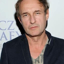 馬列克·卡里達 飾演 Eryk