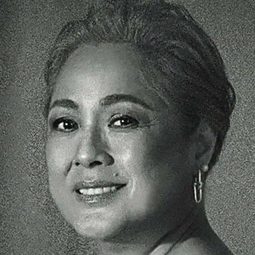 Gina Alajar 飾演 Rose