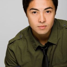 David Chan - Thaïs演員 飾演Self - Violin soloist