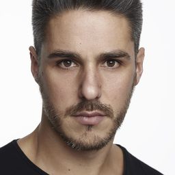 Juanma Falcón 飾演 Chico