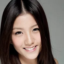 陳嘉桓 飾演 Elaine