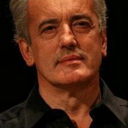 Mario Zucca 飾演 Alberto Fracassi