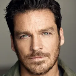 Bart Johnson - Monster Mutt演員 飾演Jeff Taylor