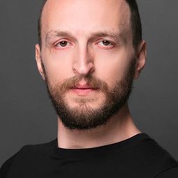 Saygın Soysal 飾演 Anti-Signature Guy