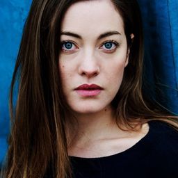 Maja Lehrer 飾演 Eva