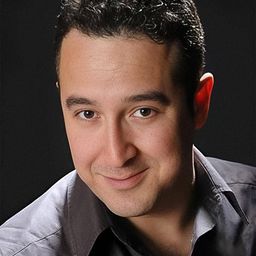 Vural Çelik - 科幻豪傑總動員演員 飾演Muhasebeci