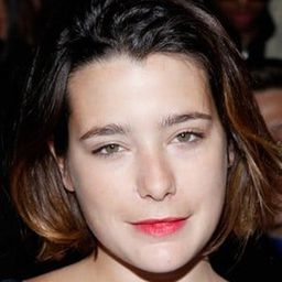 Martina Codecasa 飾演 Maura