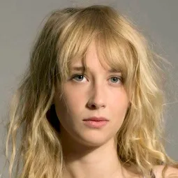 Ingrid García-Jonsson 飾演 