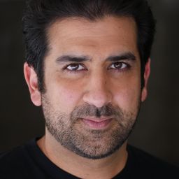 Ankur Bhatt 飾演 Apu