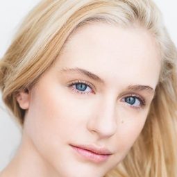 Zanny Laird 飾演 Serena Edmonds
