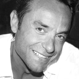 Dominique Thiel - 大鼻子情聖導演