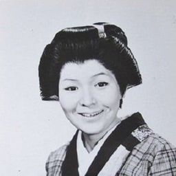 西岡慶子 飾演 