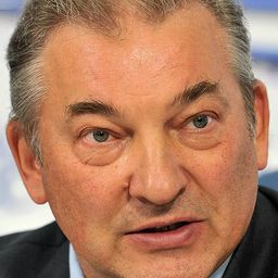 Vladislav Tretiak 飾演 self