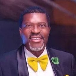 卡納由·O·卡納由 飾演 Okafor