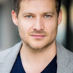 Rob Oldfield 飾演 Jack