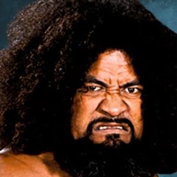 Afa Amituana'i Anoa'i 飾演 Afa 'Alfa' Anoai