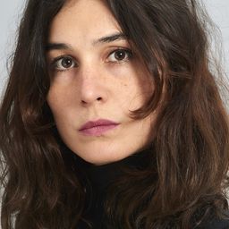 Nadia de Santiago 飾演 Sofia de Grecia