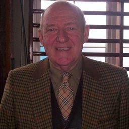 Derek Ware 飾演 Young soldier