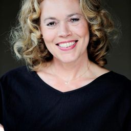 Andrea Heuer 飾演 Hanna Mohr