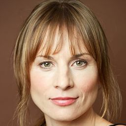 Joanne Boland 飾演 Clarisse's Neighbor