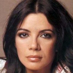 Carole Laure - An Assassin Passes By演員 飾演Pauline