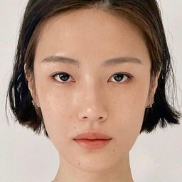 Mashannoad Suvalmas 飾演 Dew