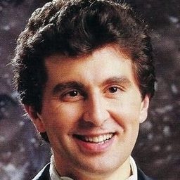 Jerry Hadley 飾演 Candide