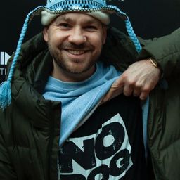 Todd Von Joel 飾演 Jimmy