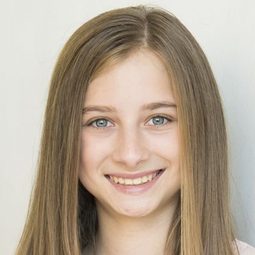 蓋比·克萊克 - 魔法校車再次啟程：帶我去太空演員 飾演Dorothy Ann (voice)